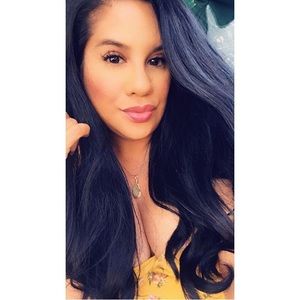 Meet your Posher, Ariane